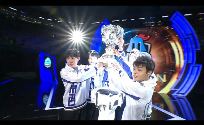 年轻球员往 年轻球员往